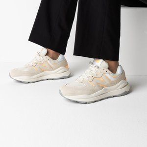 New Balance 5740-Angora with Light Mango